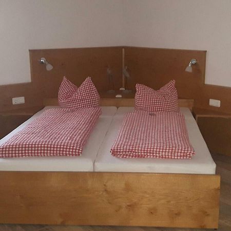 Gaestehaus Engelhard Pension Karbach  Εξωτερικό φωτογραφία