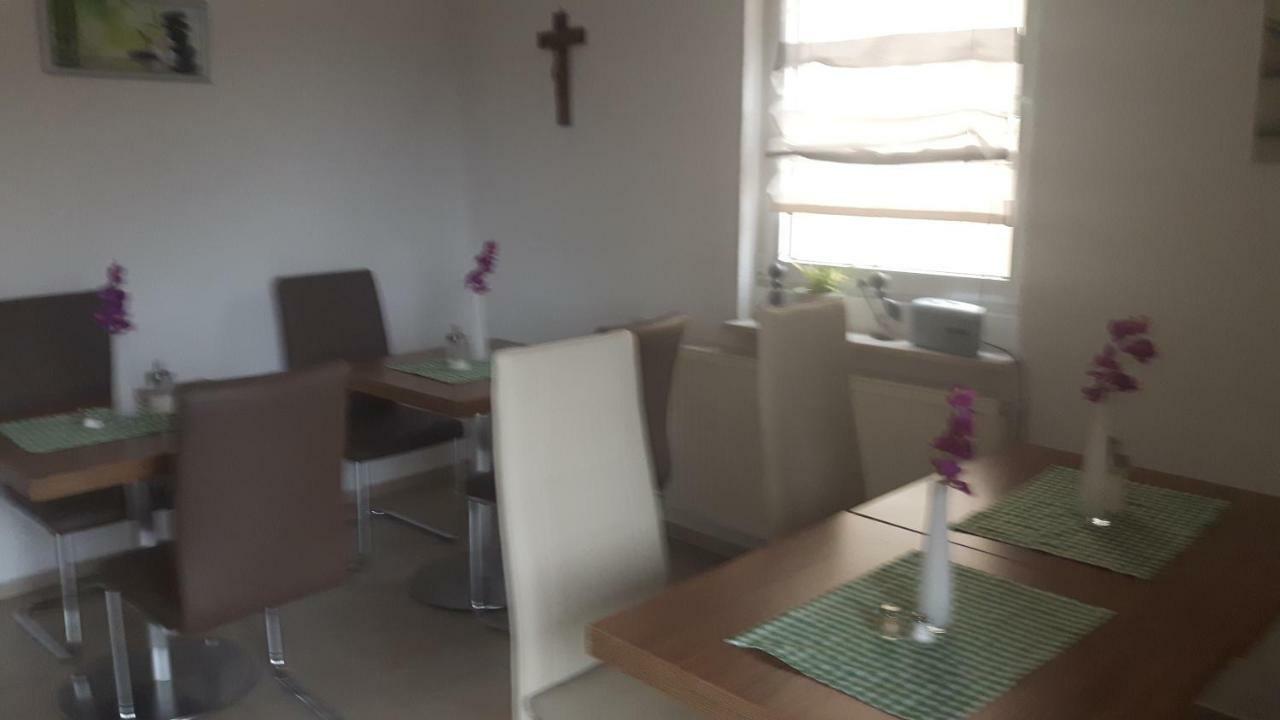 Gaestehaus Engelhard Pension Karbach  Εξωτερικό φωτογραφία